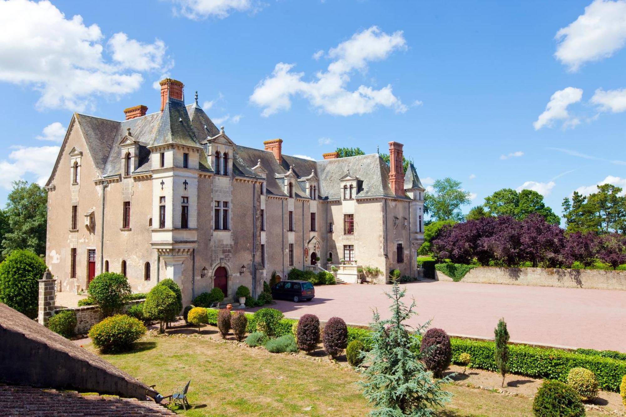 Chateau De La Verie Шалан Екстериор снимка